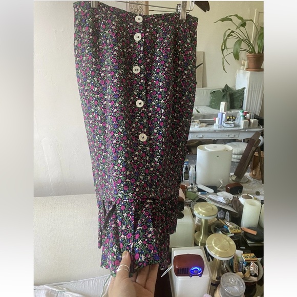 Valentino 100% Silk Button Up Skirt Vintage 90’s 27” Waist - Picture 6 of 8